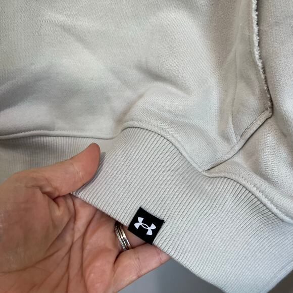 Under Armour Iron Paradise Barbell Club Sweatshirt Gym Fitness Tee M NWT - Picture 6 of 8